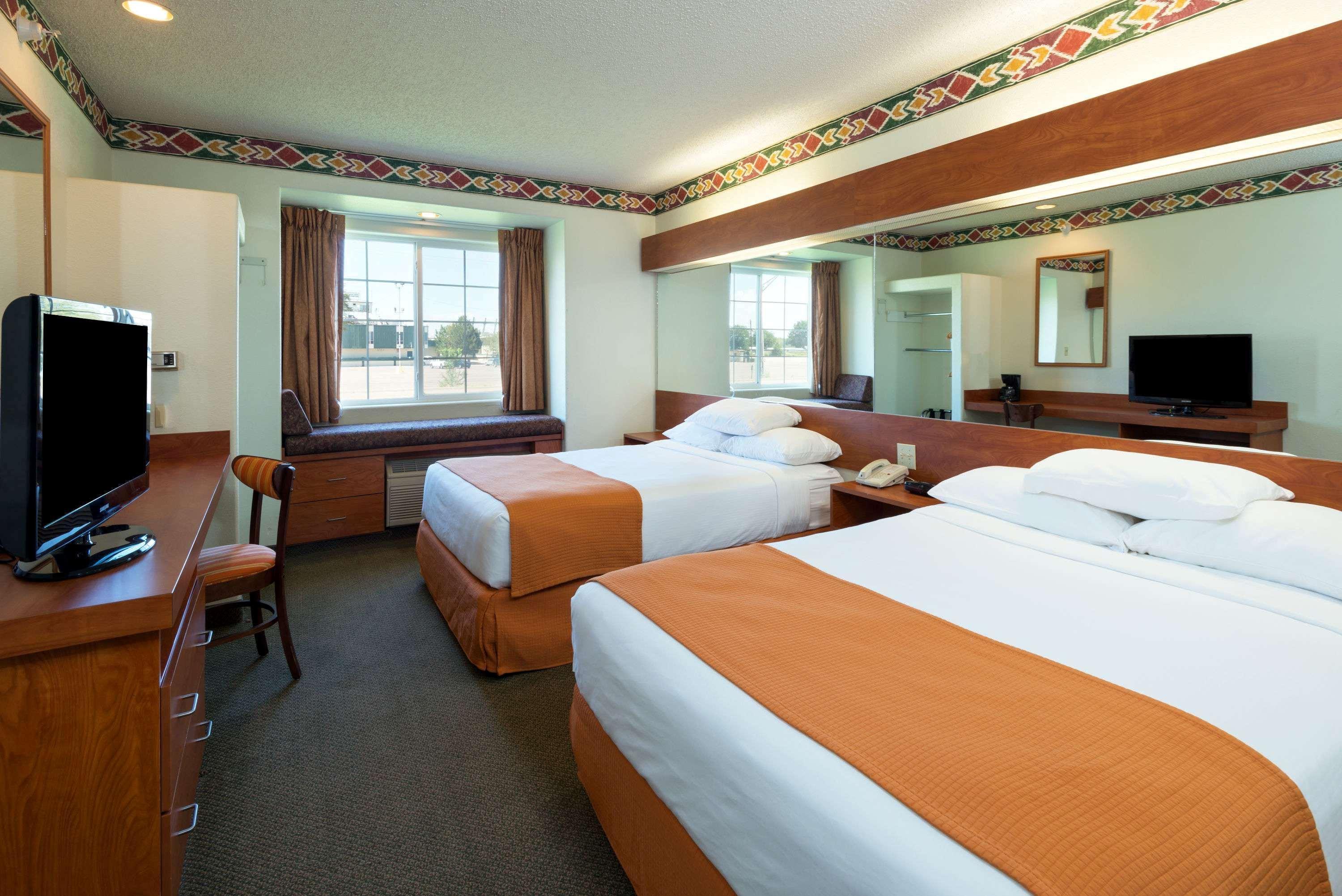 Microtel Inn And Suites Pueblo Exterior photo